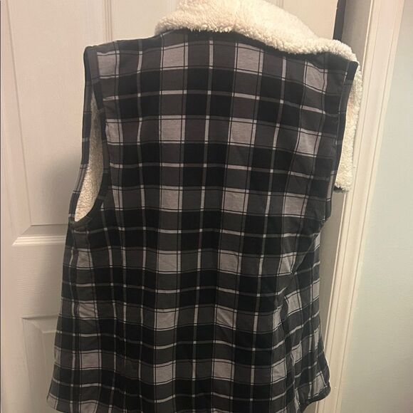 Matilda Jane Black and Gray Plaid Cardigan A - Picture 7 of 7